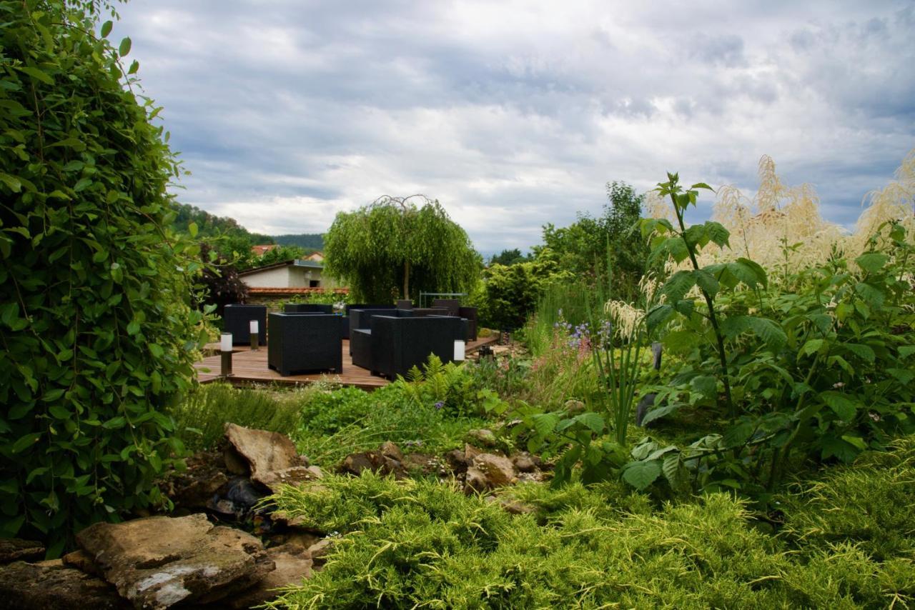 Les Nympheas 52 Bed & Breakfast Orges ภายนอก รูปภาพ