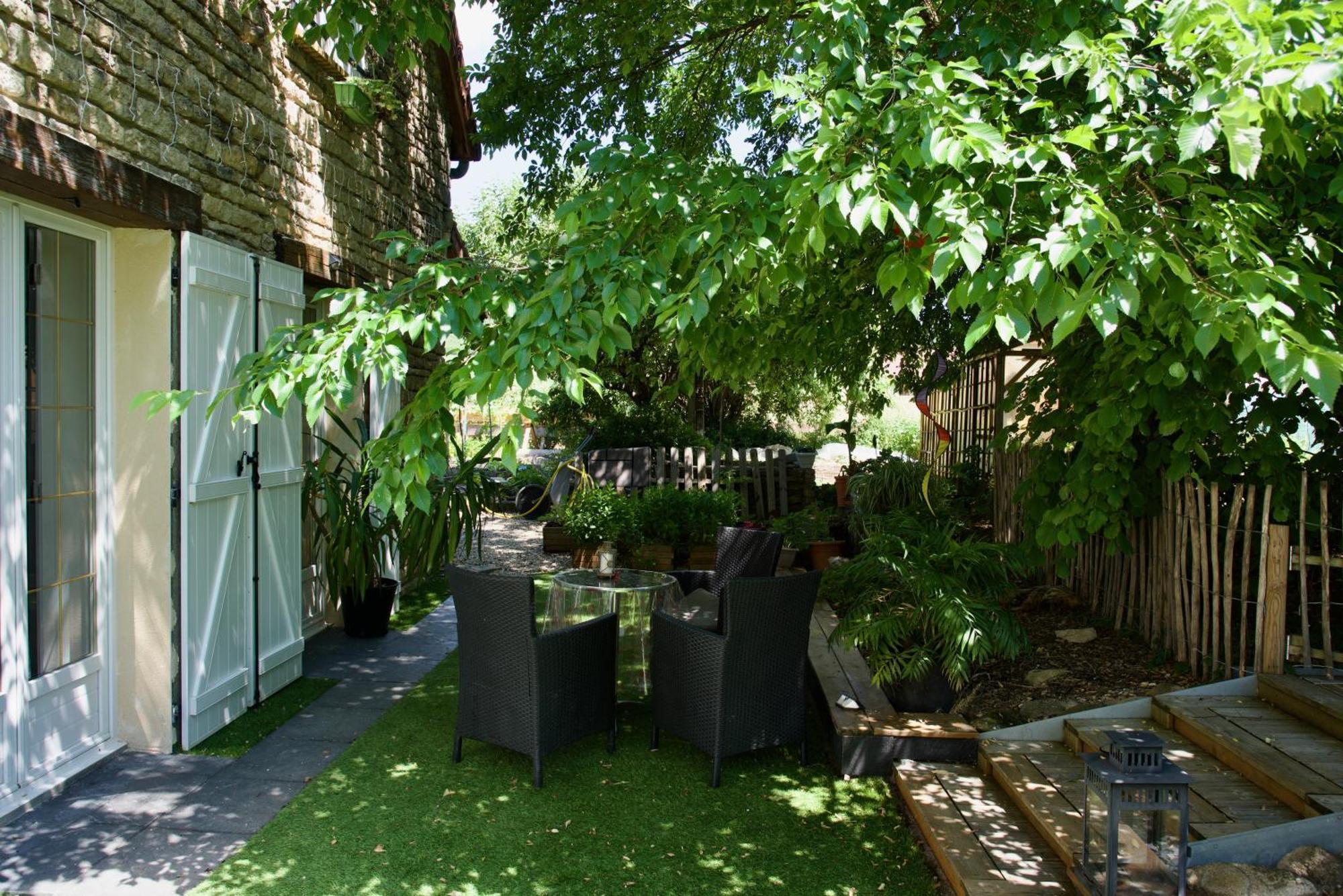 Les Nympheas 52 Bed & Breakfast Orges ภายนอก รูปภาพ
